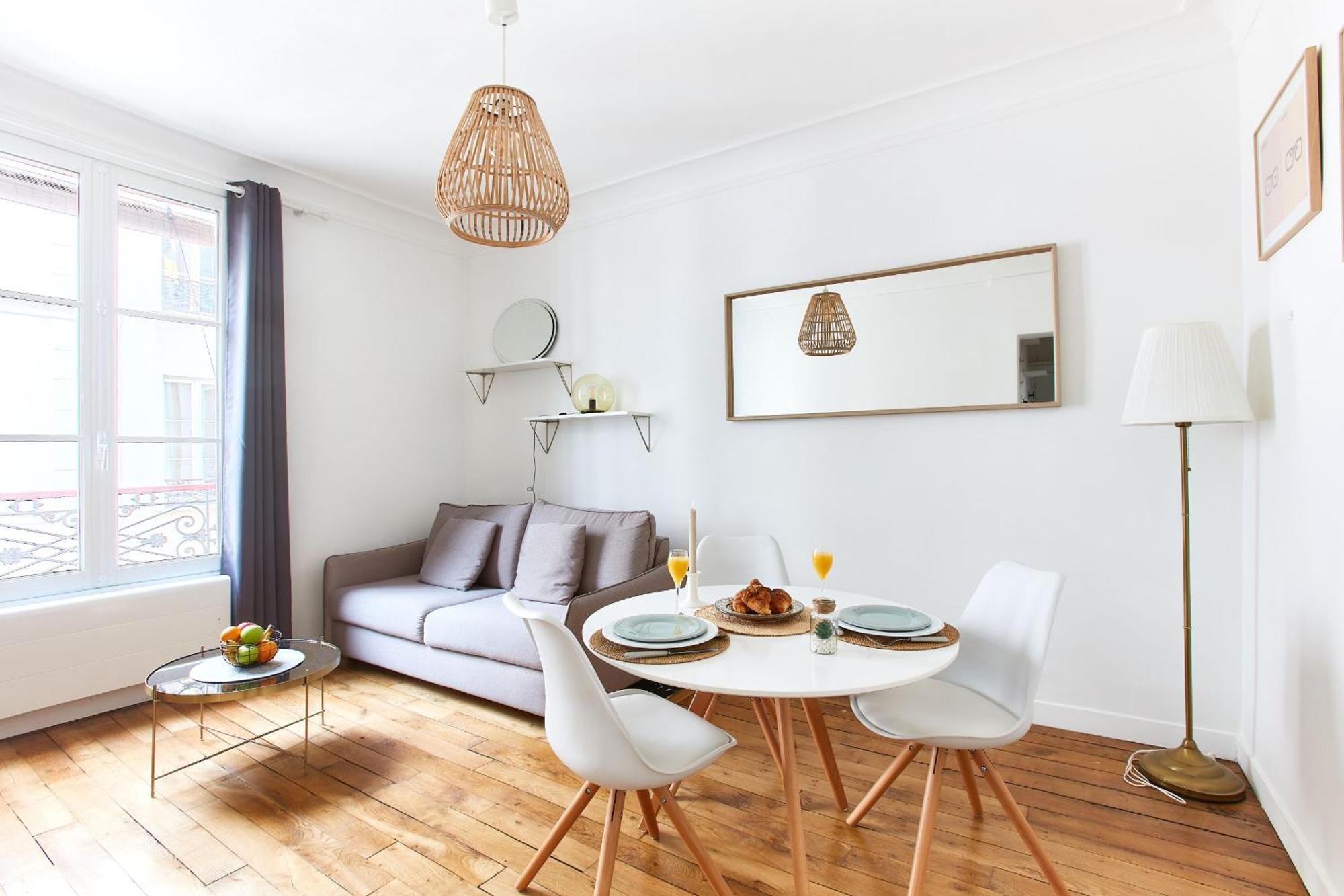 Montmartre 2Br Apartment Париж Екстериор снимка