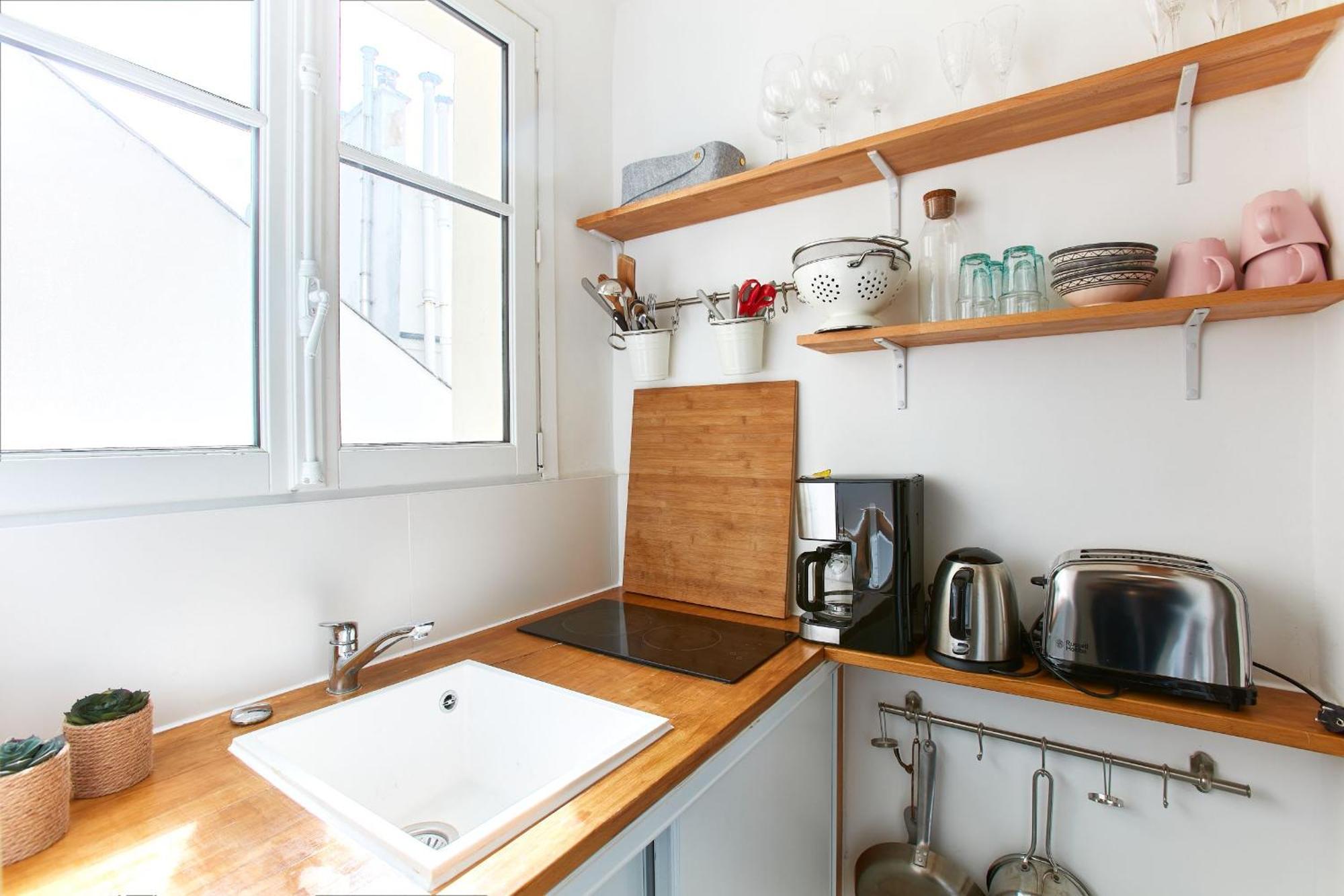 Montmartre 2Br Apartment Париж Екстериор снимка